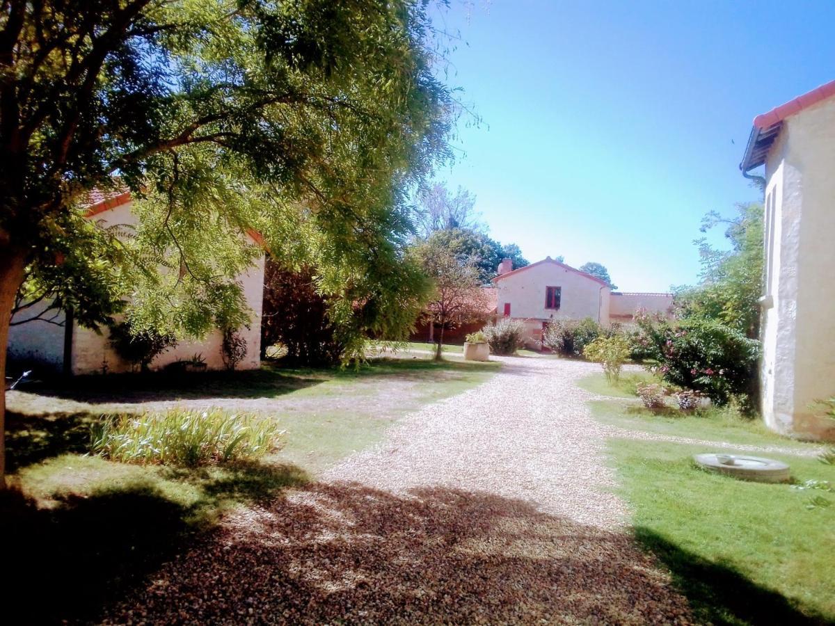 Au Repos Des Elfes Villa Braye-sous-Faye ภายนอก รูปภาพ